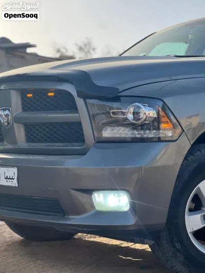 Dodge Ram Laramie 4