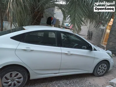 Hyundai Accent GL 3