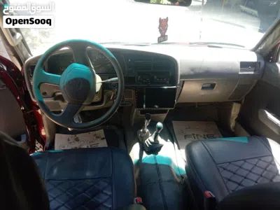 Toyota Hilux SR5 4