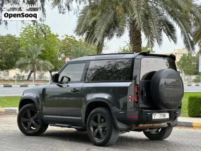 Land Rover Defender 90 SE 3