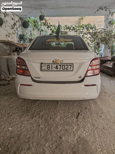 Chevrolet Aveo Base 2