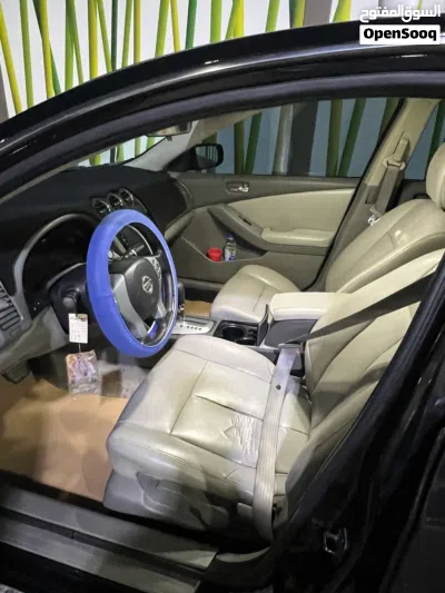 Nissan Altima Standard 3