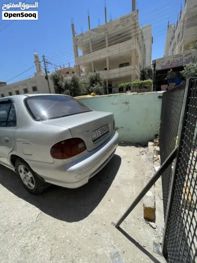 Hyundai Accent GL 4