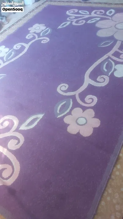 سجاد وبرادي للبيع بسبب الرحيل 2