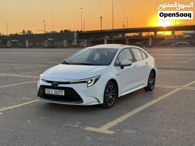 Toyota Corolla Hybrid 3
