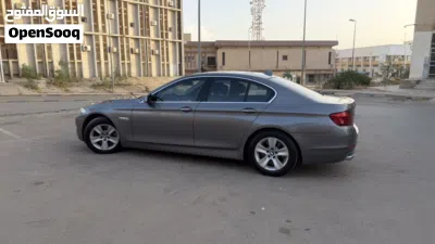 بي ام دبليو الفئة 5 528 4