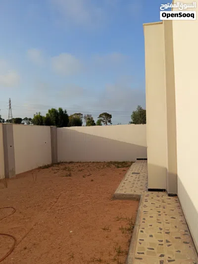 منزل لي البيع مساحة آلأرض 500 مسقوف 160 3غرف صاله 2حمامات مربوعه بي حمآمه تاجوراءسيرتي 09265235 2