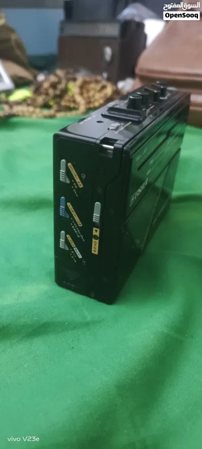 مشغل كاسيت وراديو محمول (Walkman) أنيق ونادر من Fisher اليابانية 2
