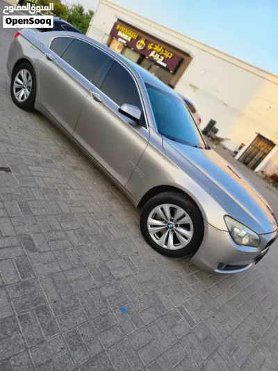 BMW 7 Series 740i Sedan 2