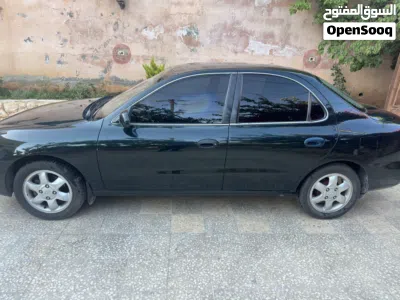 Hyundai Avante Standard 4