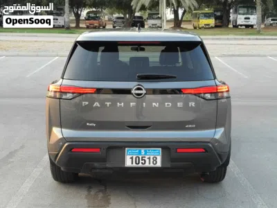 Nissan Pathfinder SL 4