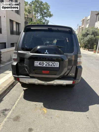 ميتسوبيشي باجيرو GLS 4