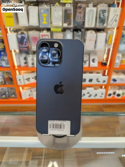 iPhone 15 pro max تخزين 256g لون ازرق بطارية 90% خالي من الخدوش بحالة الوكالة 2