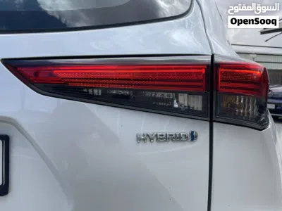 Toyota Highlander LE 3