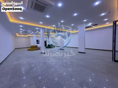 بناية تجارية للإيجار في الجنينة/شارع البهو 2