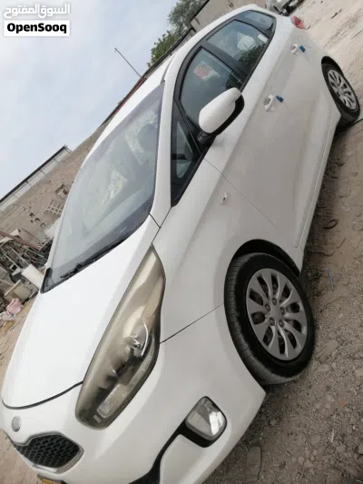 Kia Carens Premium 4