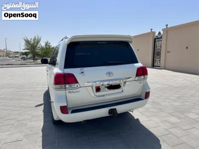 تويوتا لاند كروزر VXR 3