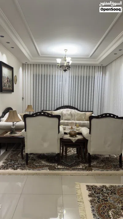 طقم كنب وطاولات وكراسي سفره ودولسوار 2