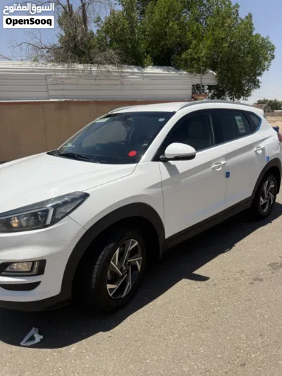 Hyundai Tucson Limited 4