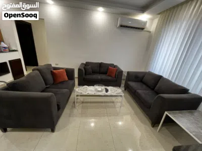 طقم مستعمل 2
