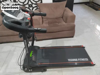 جهاز تريدمل للبيع نوع TECHNO FITNESS بحالة ممتازة 3