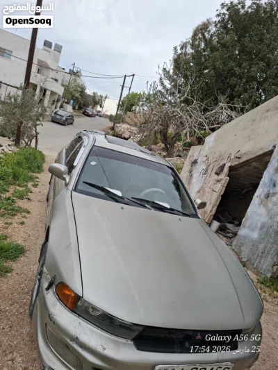 Mitsubishi Galant Standard 4