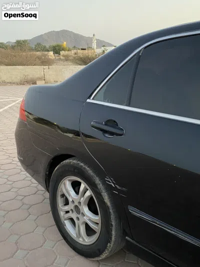 هوندا اكورد DX 3