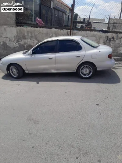 Hyundai Avante SE 2