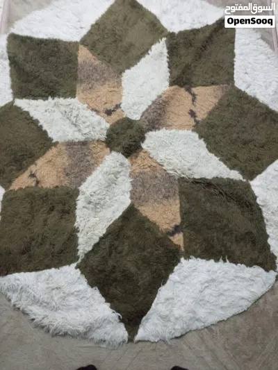 سجاد دائري وبره عاليه الاربعه كلهم للبيع 4
