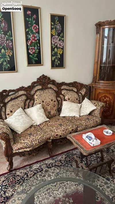 كنب كلاسيك خشب بني 2