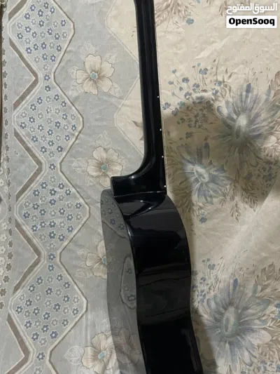 جيتار كلاسيك خشبي أسود + شنطة واكسسوارات 4