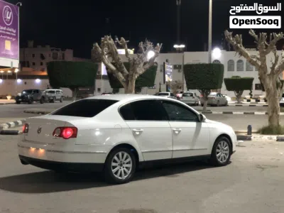 فولكسفاغن باسات Standard 4