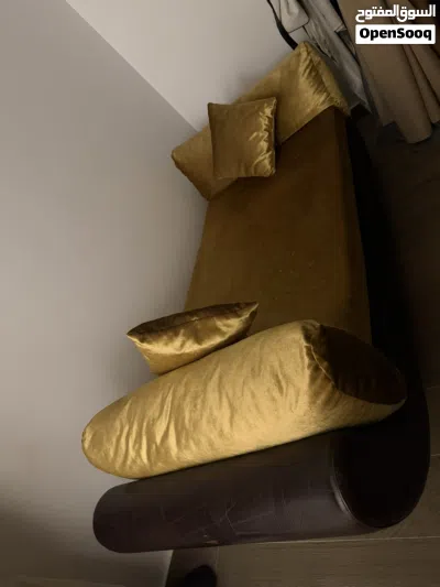 كنبة ذهبيه 4