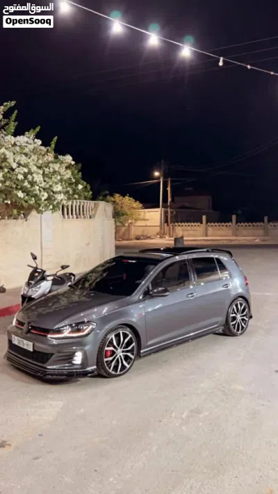 فولكسفاغن جولف GTI Standard 3
