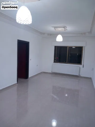 شقة للإيجار – المدينة الرياضية خلف مدارس الاتحاد – 3 نوم (1 ماستر) – طابق ثالث مع مصعد – إطلالة دائم 3