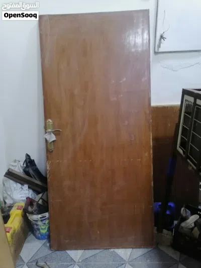 باب المنويوم مع الجرجوبة وباب خشب سوكي للبيع مستعملات 2