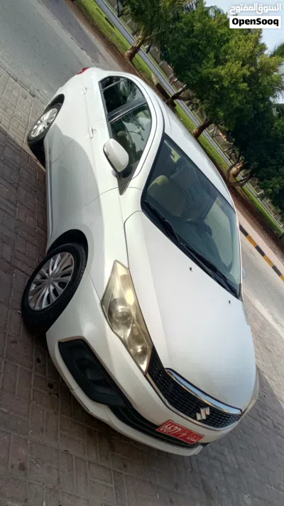 نيسان صني SL 4