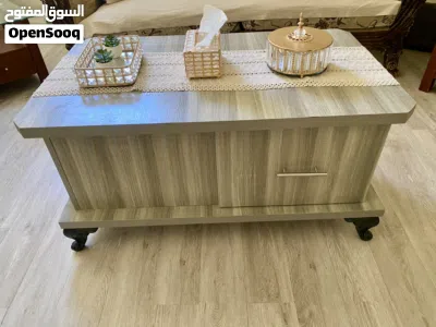 طاولة وسط للبيع خشب ثقيل 3