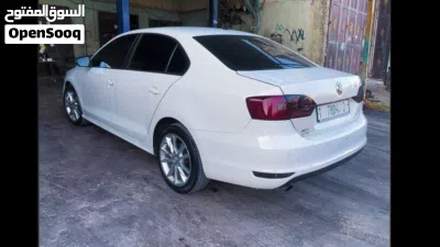 Volkswagen Jetta SE 3