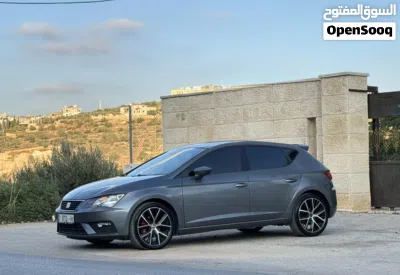 سيات ليون Standard 2