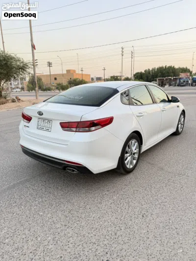 Kia K5 EX 4