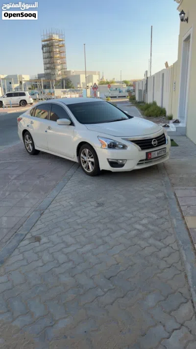 Nissan Altima SV 2