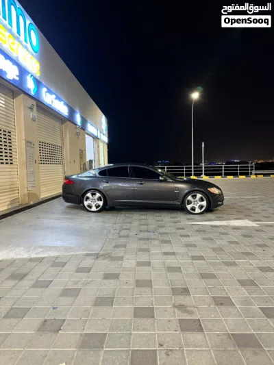Jaguar XF Luxury 3