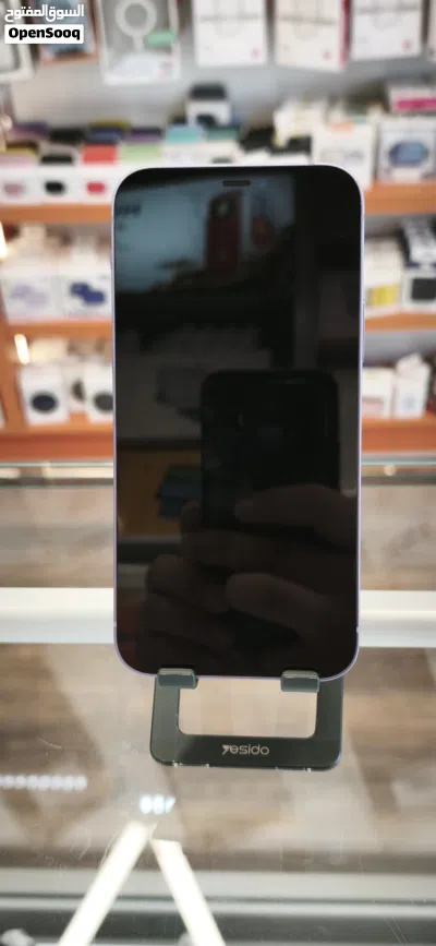iphone 12 تخزين : 128g بطارية : 89% لون ابيض + بنفسجي وكالة الوكالة بسعر الحررررررق 4