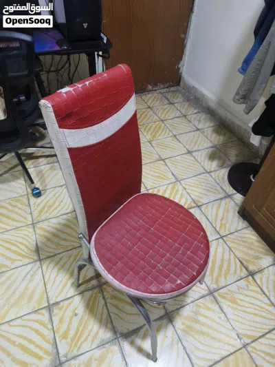 ميز طعام مستعمل للبيع 4