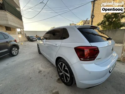 فولكسفاغن بولو R-Line 4