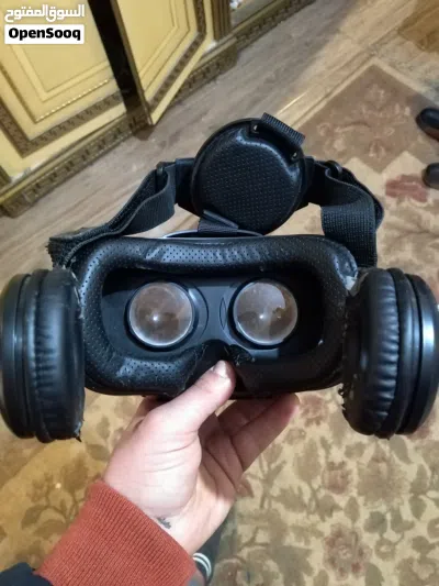نظارة VR أمريكي بالعلبة الأصلية والريموت – حالة ممتازة 4