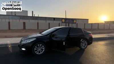 Hyundai Azera GL 2