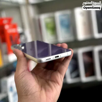 عرض خاص : Samsung S23 FE 256gb هاتف بحالة الوكالة مع ضمان و ملحقات و بأقل سعر الهاتف مافيه اي مشاكل 4