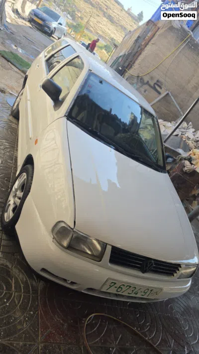 Volkswagen Polo Standard 2